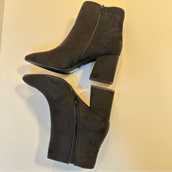 NEW Journee Collection Sorren Black Faux Suede Womens Booties, Sz 9.5 - Picture 10 of 13